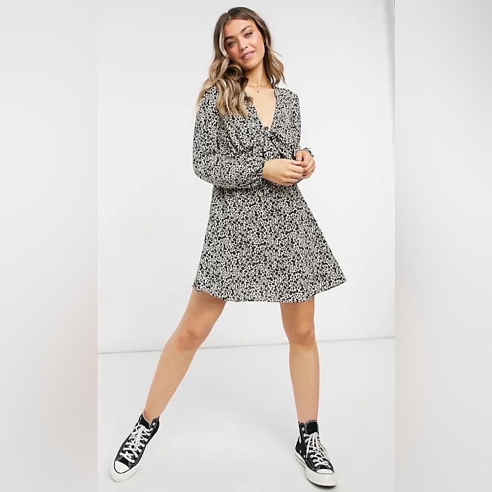 Abercrombie & Fitch. Dress